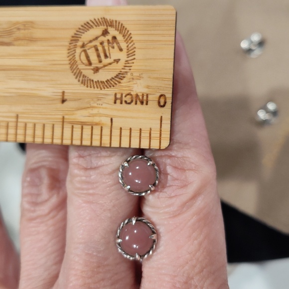 David Yurman Chatelaine Guava Quartz Stud Earrings - Picture 13 of 13